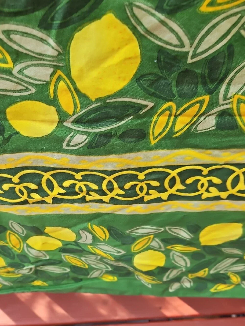 NEW Food Network Yellow Lemon Print on Green Tablecloth with Decorative Border